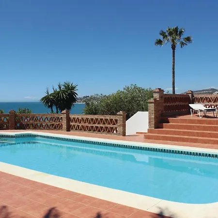 Holiday home In Farolas With Kitchen El Faro