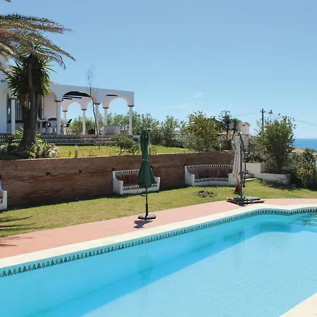 Holiday home In Farolas With Kitchen El Faro